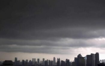 Peringatkan Dini Cuaca Ekstrim Makassar Sulsel Hari Ini