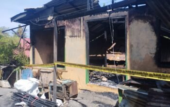 Kebakaran rumah warga di Berbas Tengah, Bontang Selatan, Bontang, Kaltim, Sabtu (18/5/2024).