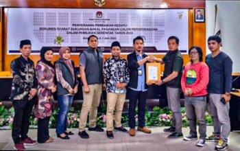 KPU Bontang Terima Dokumen Syarat Dukungan Tambahan Pasangan Independen Basri-Dihin