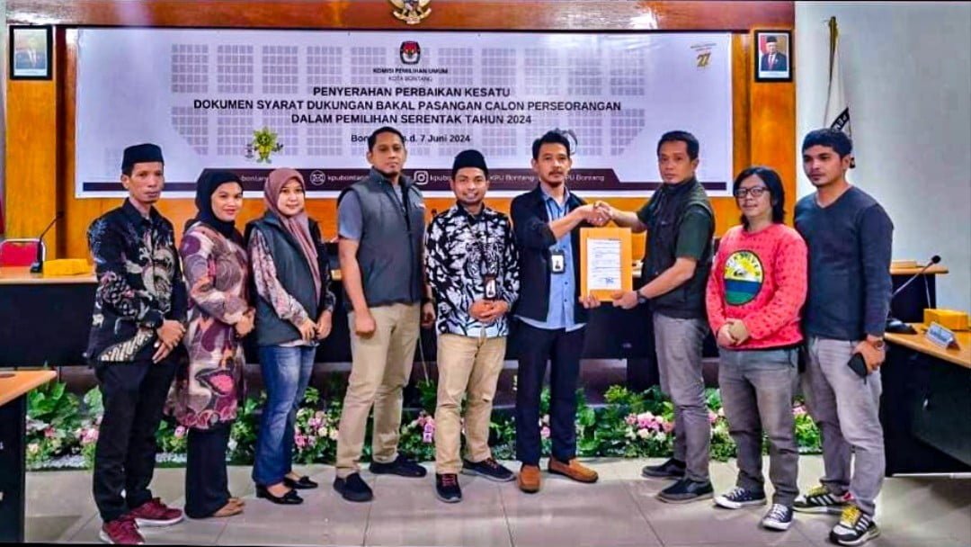 KPU Bontang Terima Dokumen Syarat Dukungan Tambahan Basri-Dihin, Jumat (7/6/2024).