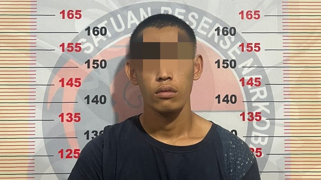 Pemuda di Bontang, GR (24) Jual Narkoba Jenis Sabu-sabu depan kosnya