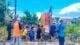 Solidaritas warga Manggarai NTT Bontang Gotong Royong Bantu Pindahkan Rumah Kosmas Lamar, Senin (17/6/2024).