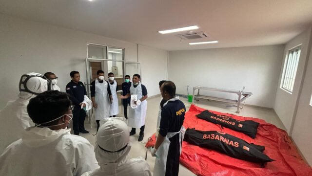 Dokter Forensik Polda Sulbar Bantu Identifikasi Korban Longsor Tambang Emas di Suwawa Timur