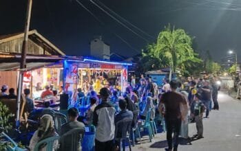 Peresmian posko pemenangan calon Wali dan Wakil Wali Kota Bontang, Neni-Agus