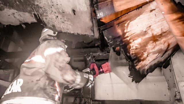 Karyawan Toko Bangunan di Berbas Kaget, Tempat Tinggalnya Terbakar