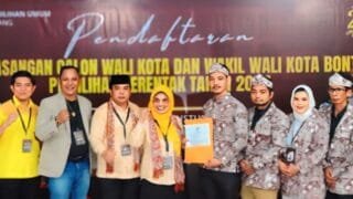 KPU Bontang Terima Berkas Pendaftaran Neni-Agus