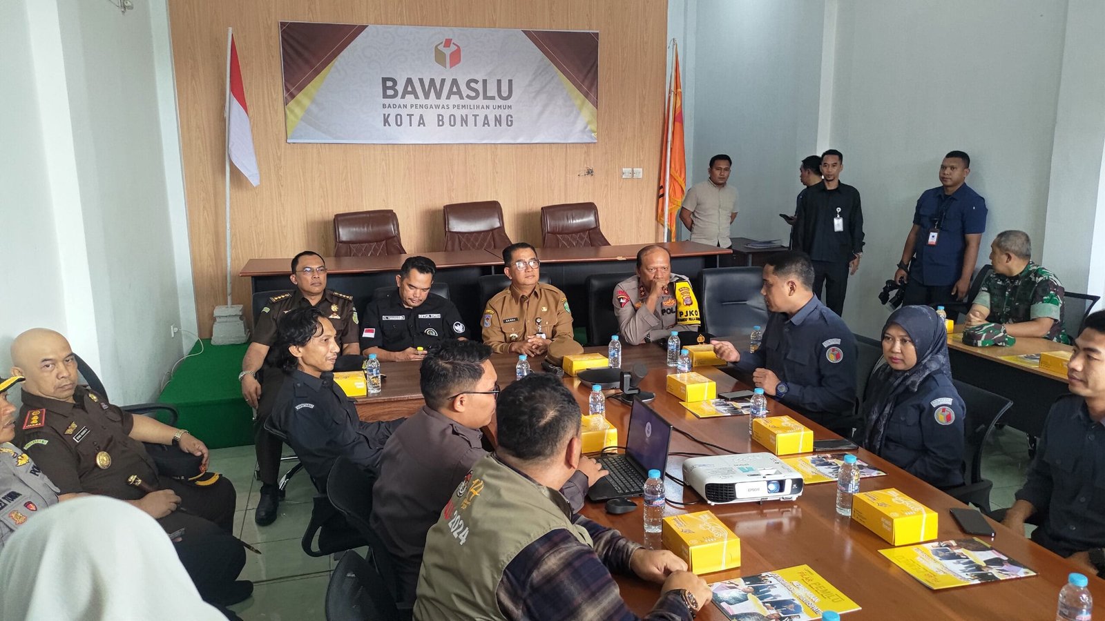 Bawaslu Bontang Terima Kunjungan Rombongan Pj Gubernur Kaltim, Selasa (19/11/2024).