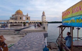 Pelataran Masjid Terapung Bontang Jadi Tempat Pacaran, DPRD Minta Pemkot Bertindak