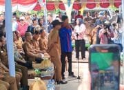Ketua LPM Martadinata, Sutrisno saat menyampaikan aspirasinya di depan Gubernur Kalimantan Timur, Senin (11/8/2025).