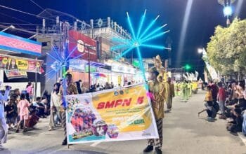 Budaya Kutai Warnai Penampilan SMPN 5 Bontang Utara di Pawai Budaya Kota Bontang