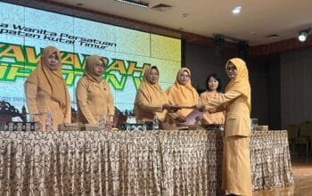 DPPPA Kutim Dorong Penguatan Peran Istri ASN Lewat Sosialisasi Peningkatan Kualitas Keluarga