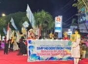 SMPN 1 Bontang Raih Juara Harapan III di Bontang City Carnival 2025 Berkat Kostum Daur Ulang