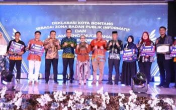 Malam Anugerah PPID, Bontang Deklarasikan Zona Badan Publik Informatif
