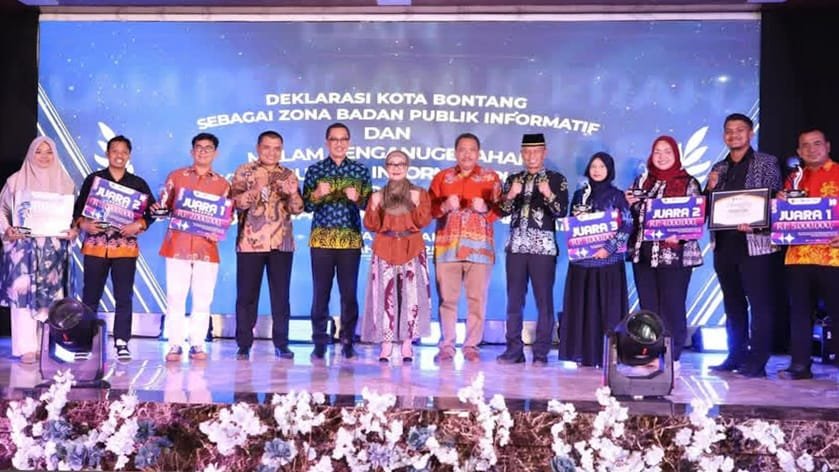 Meriah malam Anugerah Keterbukaan Informasi Publik dan KIM.