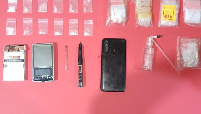 Penggerebekan di Bontang Utara, 12 Paket Sabu dan Alat Transaksi Disita Polisi
