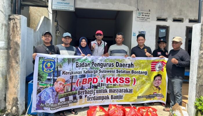 Banjir Bontang, KKSS Bagikan Bantuan Makanan