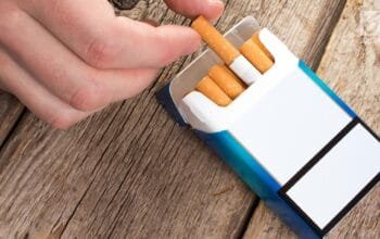 Kemenko PMK Cari Titik Tengah Aturan Rokok, Petani dan Kesehatan Sama-sama Dipertimbangkan