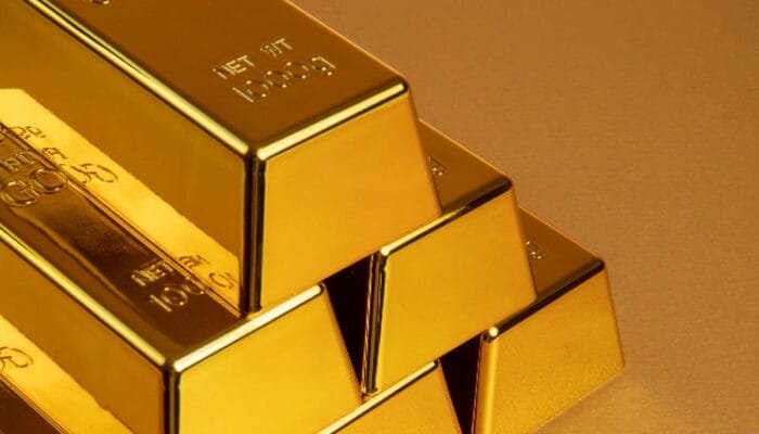 Emas Naik-Turun Sepanjang Pekan, Pasar Masih Bimbang