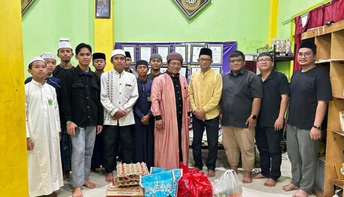 Berbagi di Bulan Ramadan, PWI Bontang Serahkan Sembako ke Panti Asuhan Nurul Ichsan