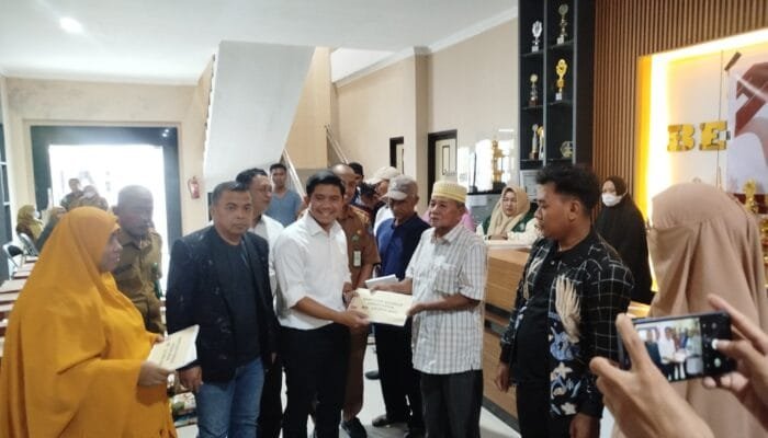 KKSS Bontang Salurkan Bantuan Korban Kebakaran Berebas Tengah