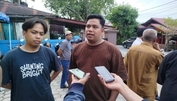 Aksi Cepat Pemuda Lembah Bantu Korban Kebakaran Berebas Tengah