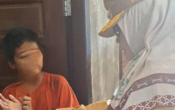 Neni Temukan Anak Putus Sekolah Saat Tinjau RTLH