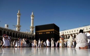 Konflik Timur Tengah Memanas, Kepala DPMPTSP Bontang Tertahan di Mekah