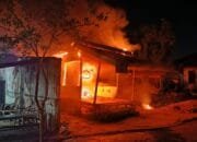 Warga Dengar Ledakan Saat Pos Kamling RT 26 Api-api Terbakar