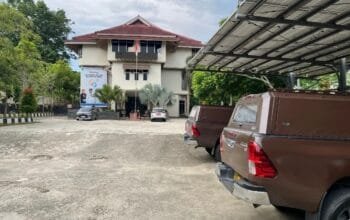 Tiga Kendaraan Kejati Terparkir di Kantor ESDM Kaltim, Tim Pidsus Lakukan Pemeriksaan