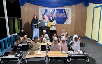 Dukung Pendidikan Agama, Shemmy Salurkan Al-Qur’an dan Meja Mengaji di Bontang