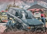 Lupa Tarik Rem Tangan, Mobil Terjun ke Parit di Satimpo