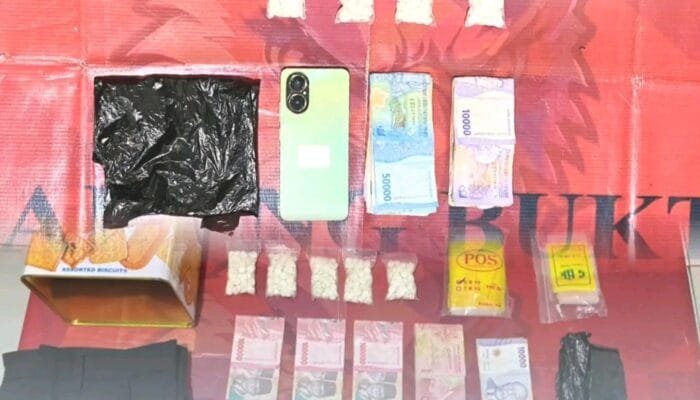 Dua Pengedar Obat Keras Dibekuk di Tanah Grogot, Ratusan Pil Diamankan