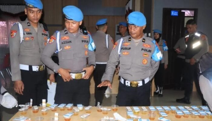 Pastikan Bersih dari Narkoba, Personel Polres Kutim Dites Mendadak