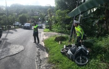 Kecelakaan di Tanjakan RSUD Bontang, Seorang Pelajar Dilarikan ke Rumah Sakit