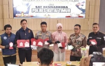Hampir 886 Gram Sabu Dimusnahkan di Kutim, Polisi Telusuri Jejak Digital Jaringan Narkoba