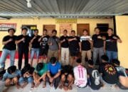 Sembilan dari 17 orang pelaku berhasil diamankan sejak saat laporan awal diterima, saat ini jumlah pelaku yang tertangkap sebanyak 16 orang, tinggal satu orang tersangka berinisial B. (FOTO: Zul/NIUS.id)
