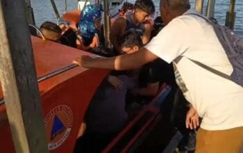 25 Penumpang Selamat dari Kapal Karam di Bontang, 4 Orang Alami Syok