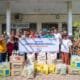 Foto bersama PT Pupuk Kalimantan Timur (Pupuk Kaltim) salurkan bantuan pertanian senilai Rp100 juta bagi kelompok tani terdampak banjir di Kota Padang, Sumatera Barat.