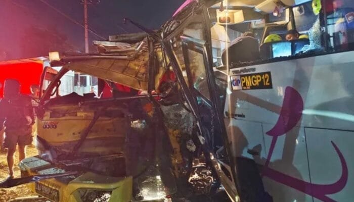 Jalan Bergelombang Diduga Picu Bus Masuk Jalur Lawan, Empat Penumpang Terluka