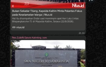 merombak atau memberhentikan perangkat desa sesuka hati