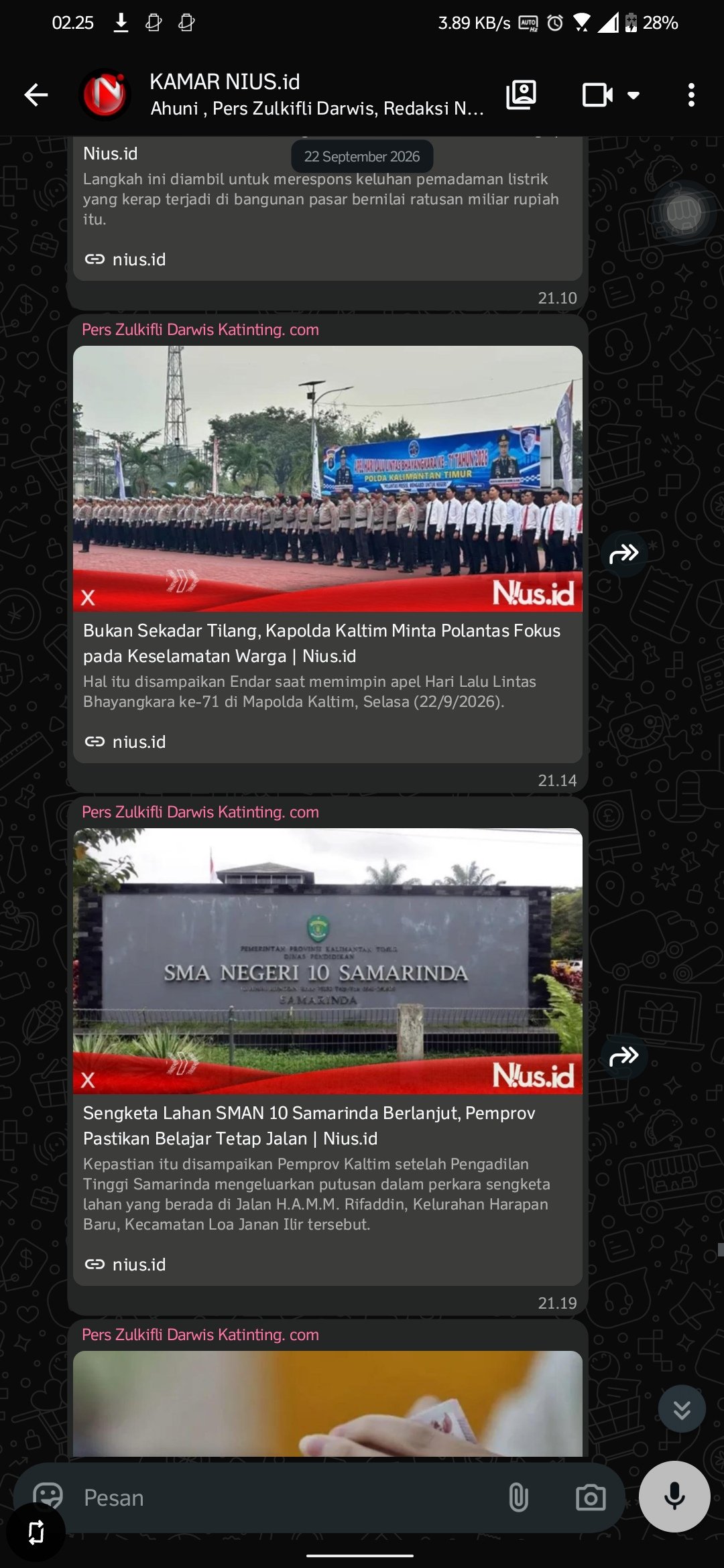 merombak atau memberhentikan perangkat desa sesuka hati