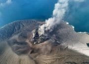 Abu Vulkanik Anak Krakatau Capai 14,6 Km, Empat Bandara Ditutup Sementara