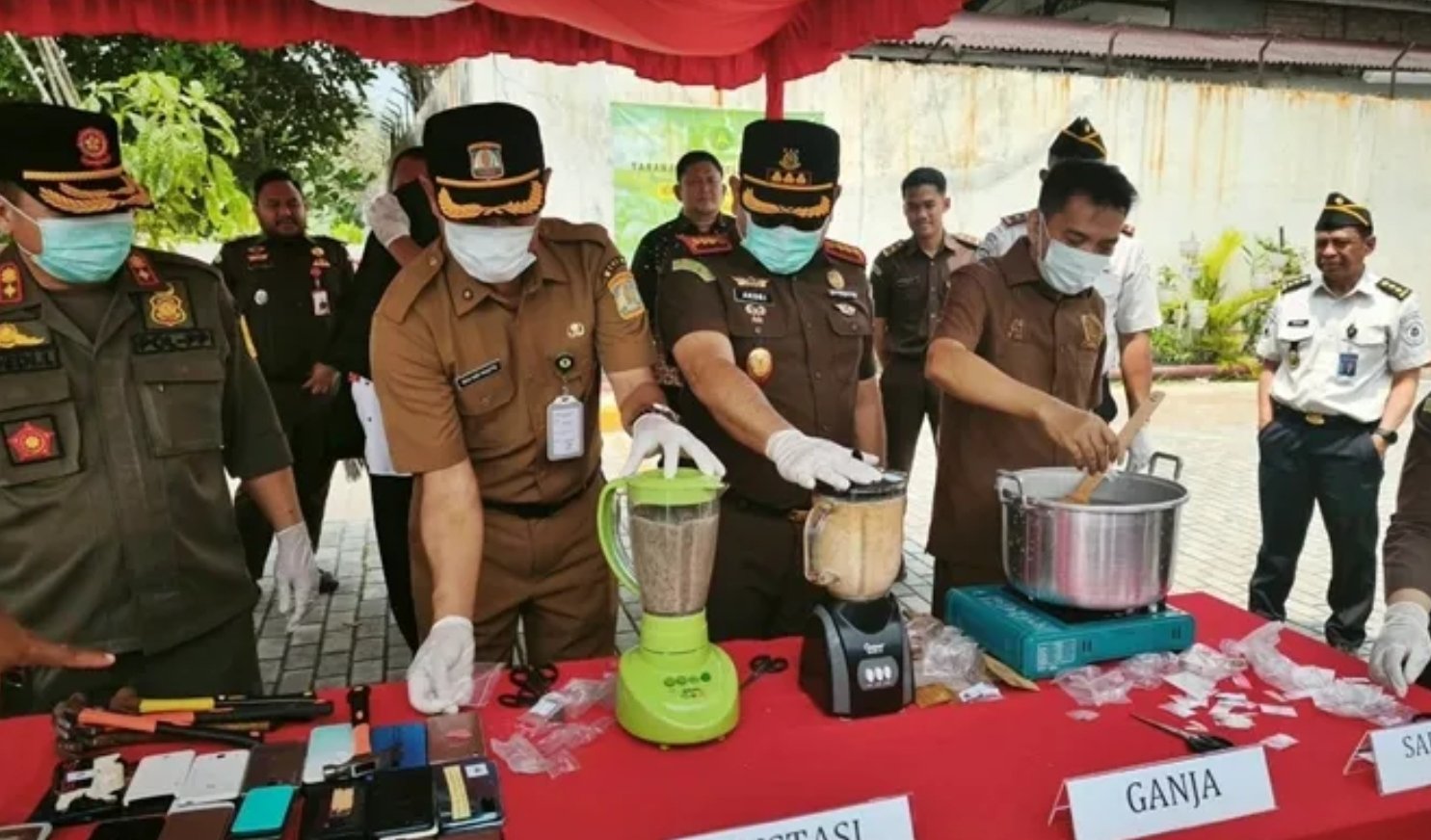 339 Gram Sabu hingga Belasan Sajam Dimusnahkan Kejari Balikpapan
