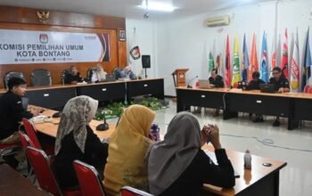 KPU Bontang Latih Staf Bahasa Isyarat agar Layanan Pemilu Lebih Inklusif