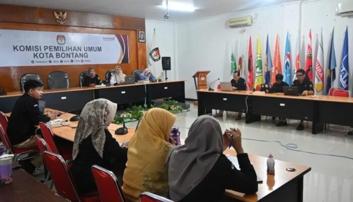 KPU Bontang Latih Staf Bahasa Isyarat agar Layanan Pemilu Lebih Inklusif