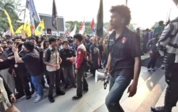 Geram Demo di Kantor Gubernur Kaltim, Desak Karhutla Jadi Bencana Nasional